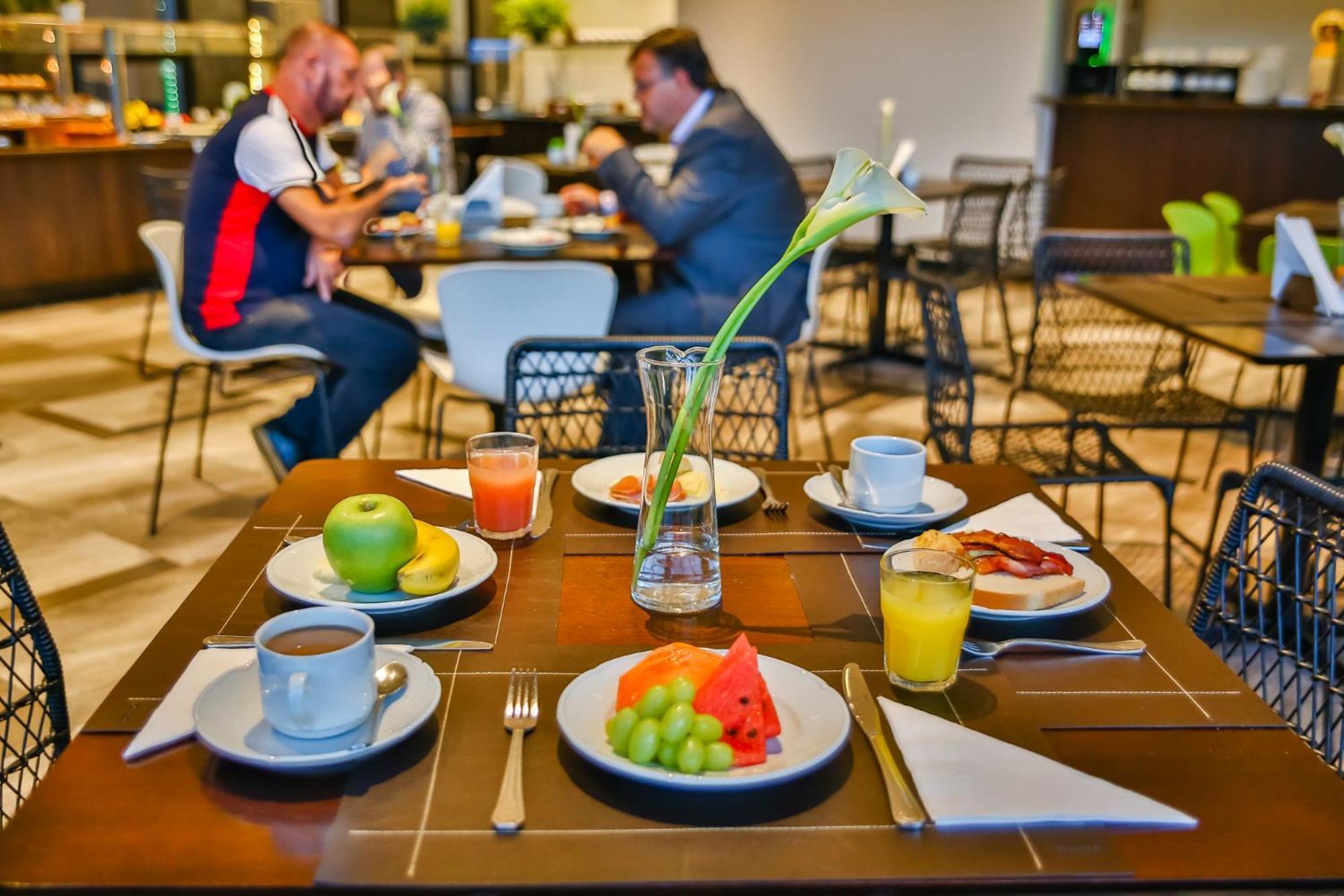 Wyndham Garden Ribeirao Preto Convention Hotel Bagian luar foto